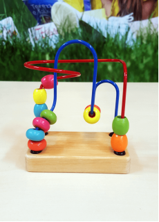 Labirint i vogël me rruaza